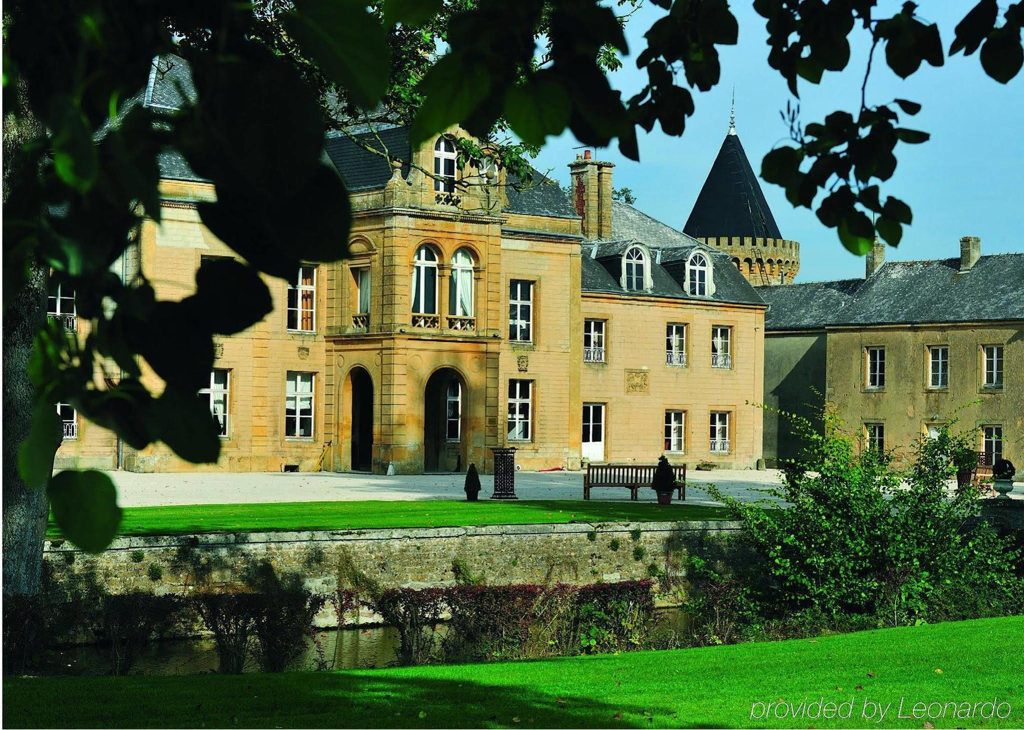 Le Domaine Chateau Du Faucon Donchery Buitenkant foto